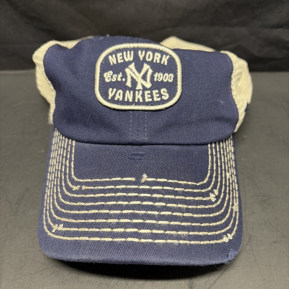 New York Yankees Strap Back Hat - Adult One Size - Cooperstown - Trucker Hat